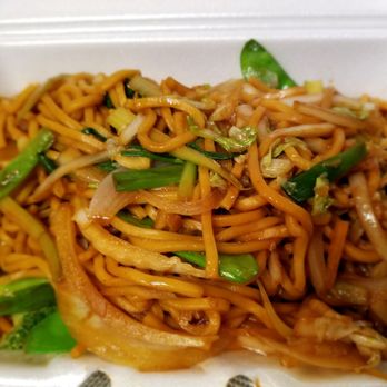 China Castle - Veggie lo mien - Chinese Near Me - Louisville, Kentucky