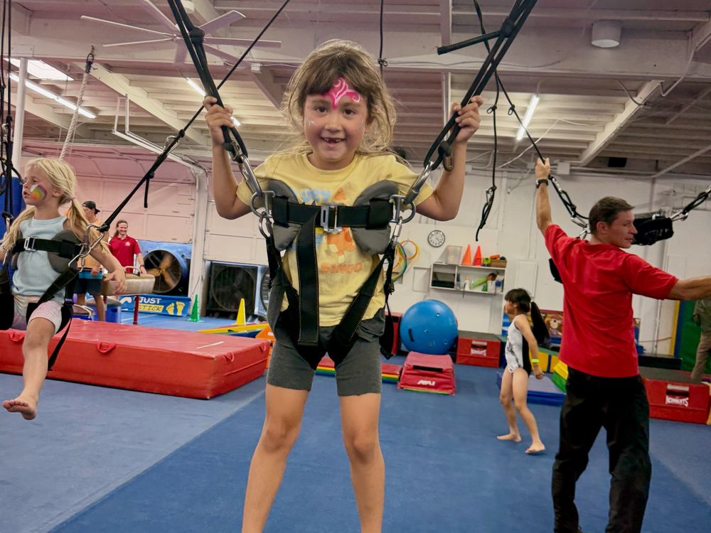 Gyminny Kids TRC Solana Beach Logo