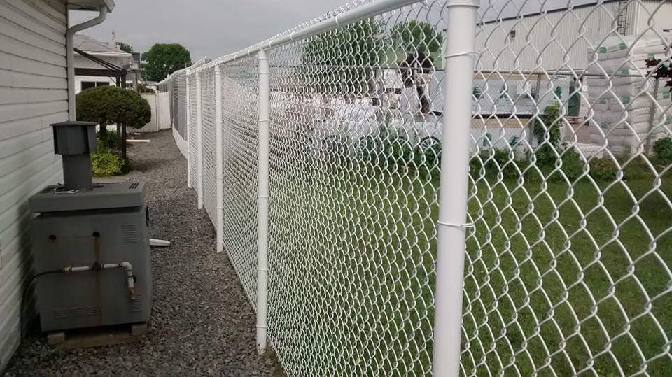 CLÔTURE JM FENCING Updated July 2024 16 Photos 832 boul Lorrain