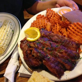 Smokey's Kitchen - Pork ribs, sweet potato fries, corn bread, corn on the cob... Excellent corn on the cob - Barbeque Near Me - Truckee, California