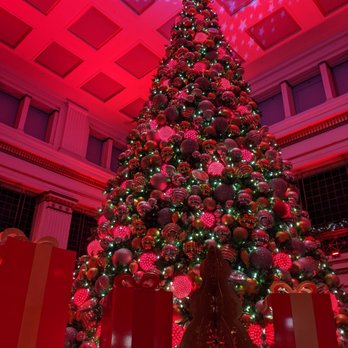 The Marshall Field's Walnut Room - American Near Me - Chicago, Illinois