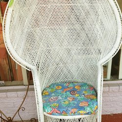 Vintage Resale Shoppe - Wicker Chair
