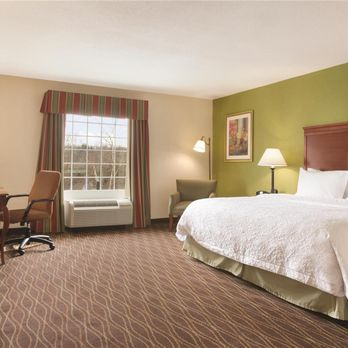 Hampton Inn & Suites Greenfield - Guest room - Hotels Near Me - Greenfield, Massachusetts Hampton Inn & Suites Greenfield - Guest room - Hotels Near Me - Greenfield, Massachusetts