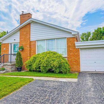 Colin Byrne - Re/Max Hallmark Realty - Real Estate Agents Near Me - Toronto, Ontario Colin Byrne - Re/Max Hallmark Realty - Real Estate Agents Near Me - Toronto, Ontario