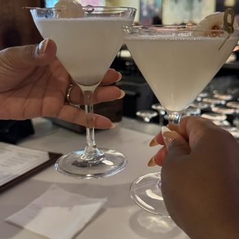 Hubbard Inn - Lychee martini - Bars Near Me - Chicago, Illinois