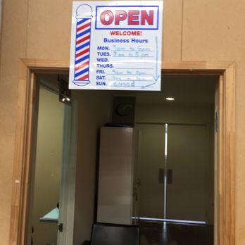 Botany Barber - Salon Front Door - Barbers Near Me - Auckland, AUK Botany Barber - Salon Front Door - Barbers Near Me - Auckland, AUK