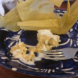 Menudería Guadalajara - Corn tamale pretty positive was not fresh added sour cream made it taste better