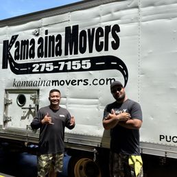 Andrew (left) & Justin (right)-strong but gentle handlers of moving furniture!