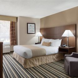Days Inn - Guest room