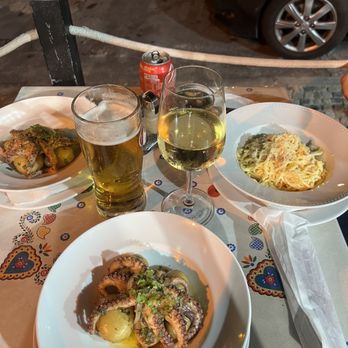 Arcaz Velho - Spaghetti carbonara and octopus - Portuguese Near Me - Lisbon, 11 Arcaz Velho - Spaghetti carbonara and octopus - Portuguese Near Me - Lisbon, 11