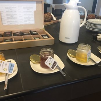 Grand Hôtel Belfry - Honey and tea - Hotels Near Me - Lourdes, 65