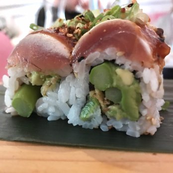 Shirobar - BBQ Thuna Roll - Sushi Bars Near Me - Westerland - Sylt, SH