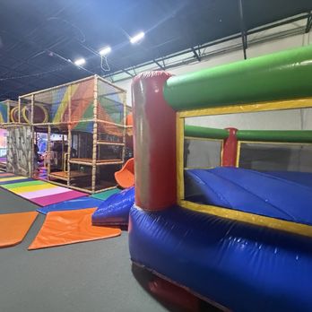 HippoHopp - Kids Activities Near Me - Brookhaven, Georgia HippoHopp - Kids Activities Near Me - Brookhaven, Georgia