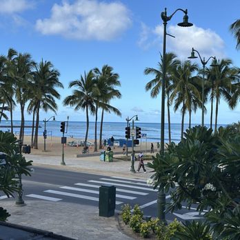 Lulu's Waikiki - Waikiki Beach view from open air seating at Lulu's. - Burgers Near Me - Honolulu, Hawaii Lulu's Waikiki - Waikiki Beach view from open air seating at Lulu's. - Burgers Near Me - Honolulu, Hawaii