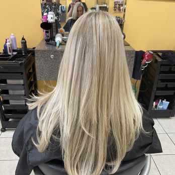 Creative Cuts - Hair Salons Near Me - Skokie, Illinois