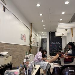 Yan Nails & Spa