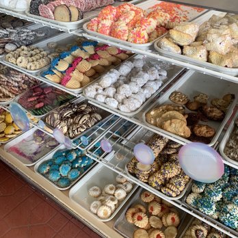 Jacquette's Bakery - Italian cookies - Bakeries Near Me - Broomall, Pennsylvania