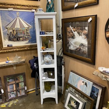  Antique Mall - Antiques Near Me - Mooresville, North Carolina