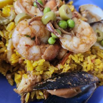 Solana Beach Fish House - Paella - Seafood Near Me - Solana Beach, California Solana Beach Fish House - Paella - Seafood Near Me - Solana Beach, California