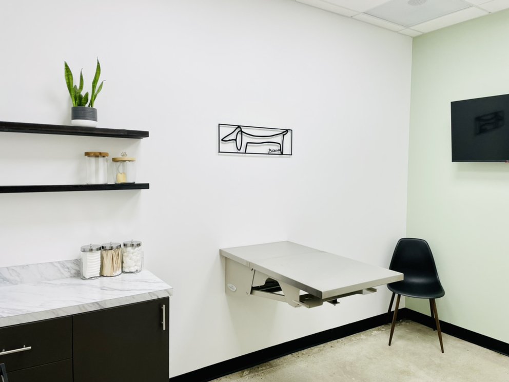 SUNSET VETERINARY CENTER 40 Photos & 45 Reviews 838 N Diamond Bar