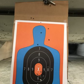 FoxHole - In the face!! Got a little loose shooting with my non dominant hand - Guns & Ammo Near Me - Ottumwa, Iowa