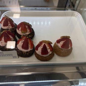 Le Le Choux - Strawberry Cream - Bakeries Near Me - Daly City, California