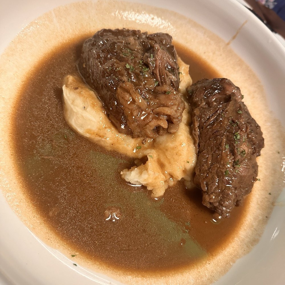 Michael's Restaurant - Beef Short Ribs over Mashed Potatoes - American Near Me - Upper Marlboro, Maryland