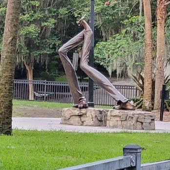 Monument in Right Feet Major - Public Art Near Me - Orlando, Florida Monument in Right Feet Major - Public Art Near Me - Orlando, Florida