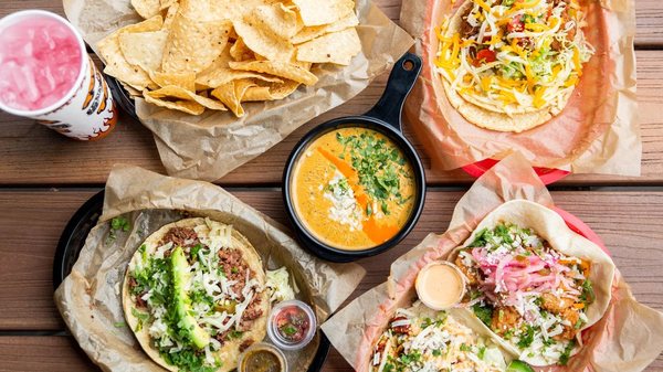Torchy's Tacos by null