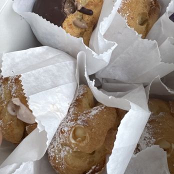Beard Papa’s - Desserts Near Me - Concord, California Beard Papa’s - Desserts Near Me - Concord, California