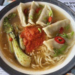 35 chicken gyoza ramen 35 chicken gyoza ramen