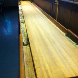 McDowell's Hotel - A little shuffle board