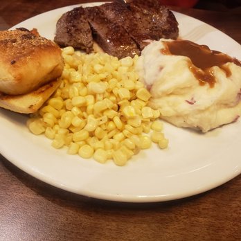 Denny's - Sirloin, mash potatoes, and corn - American Near Me - Las Vegas, Nevada Denny's - Sirloin, mash potatoes, and corn - American Near Me - Las Vegas, Nevada