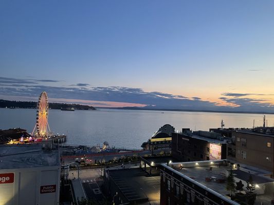 Four Seasons Hotel Seattle by null