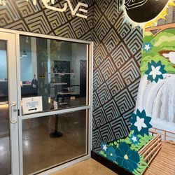 Nar Cannabis - Entry way