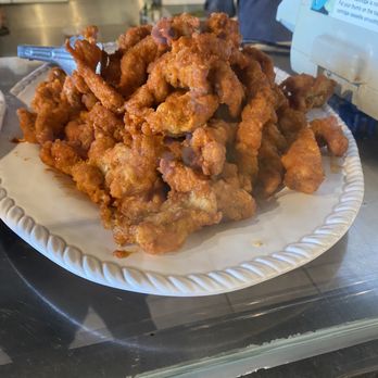 Tenth And Willow - Delis Near Me - Howell Township, New Jersey
