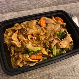 Pad See Ewe