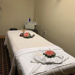 Xanadu Spa - Table