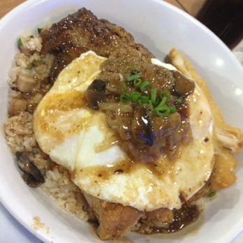 Da Kitchen Maui - Huge portions for loco moco - Hawaiian Near Me - Kihei, Hawaii Da Kitchen Maui - Huge portions for loco moco - Hawaiian Near Me - Kihei, Hawaii