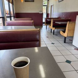 Bob's Hamburgers - Inside