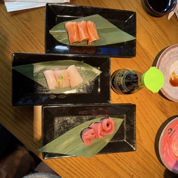 Blackfish Rotary Sushi - Salmon, Yellowtail, Tuna Sashimi - Conveyor Belt Sushi Near Me - Buffalo Grove, Illinois Blackfish Rotary Sushi - Salmon, Yellowtail, Tuna Sashimi - Conveyor Belt Sushi Near Me - Buffalo Grove, Illinois