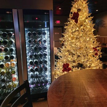 Quench Taps and Tapas - Red and White wine coolers - Gluten-Free Near Me - Surprise, Arizona Quench Taps and Tapas - Red and White wine coolers - Gluten-Free Near Me - Surprise, Arizona