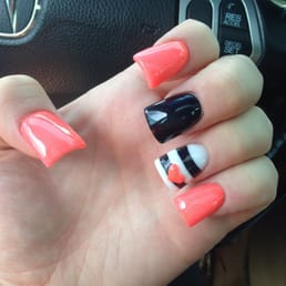 One of my many fabulous sets of nails created my Wendy