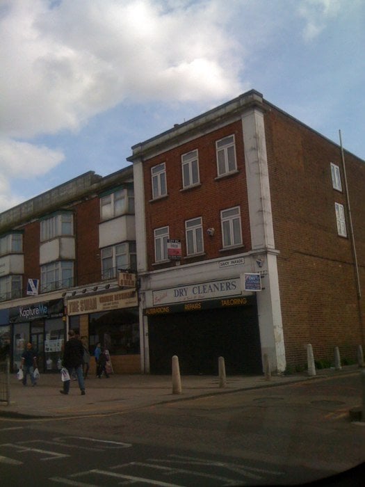 ENFIELD DRY CLEANERS 1 Savoy Parade, Enfield, London, United Kingdom