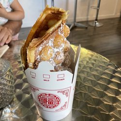 Bubble Waffle! Cute presentation.. flavor was okay. Missing the mochi texture.