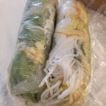 Chai Thai Noodles Berkeley - Spring rolls busted and greens brown at edges. - Thai Near Me - Berkeley, California