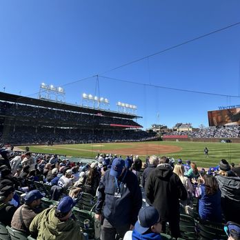Wrigley Field - Stadiums & Arenas Near Me - Chicago, Illinois Wrigley Field - Stadiums & Arenas Near Me - Chicago, Illinois