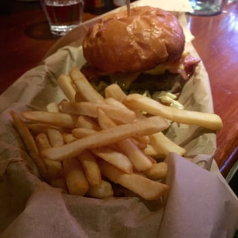 Bonditony's Burger Joint - Beef burger with normal fries - Burgers Near Me - Bondi Beach, NSW Bonditony's Burger Joint - Beef burger with normal fries - Burgers Near Me - Bondi Beach, NSW