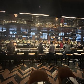 Harry's - Interior Bar Area - Steakhouses Near Me - Manhattan, New York Harry's - Interior Bar Area - Steakhouses Near Me - Manhattan, New York