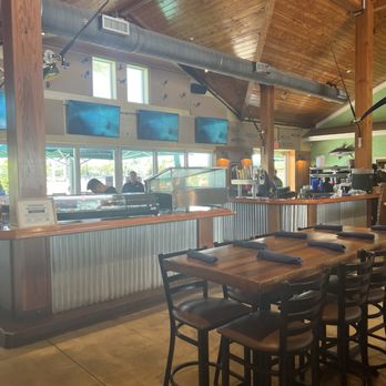 Frigate's Waterfront Bar & Grill - Inside - Seafood Near Me - North Palm Beach, Florida Frigate's Waterfront Bar & Grill - Inside - Seafood Near Me - North Palm Beach, Florida